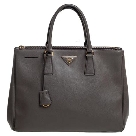 prada large galleria leather tote